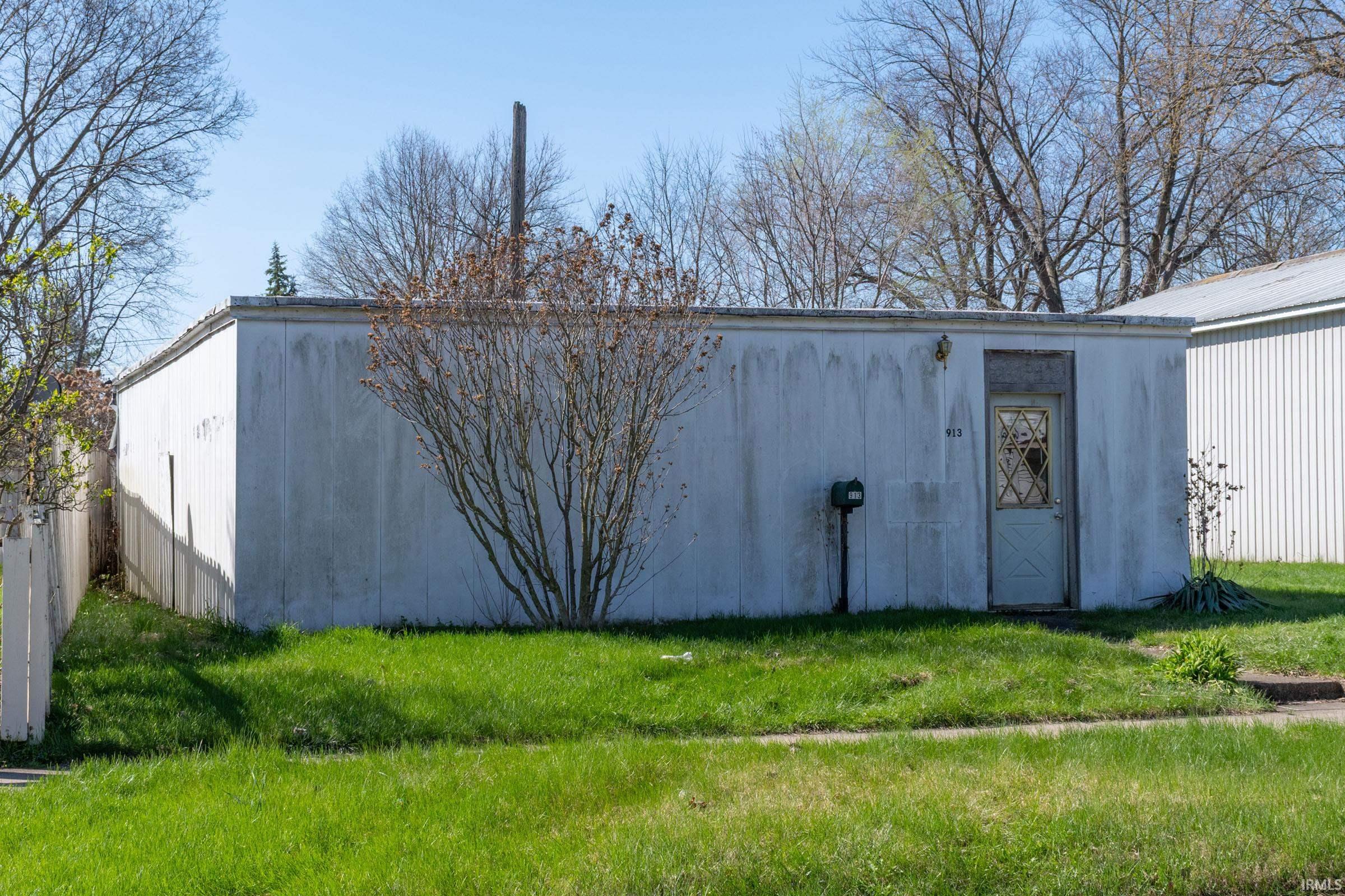 913 E 5th Street Mishawaka IN 46544
