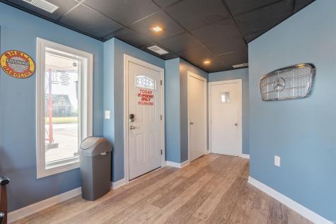 2460 Stringtown Road Evansville IN 47711