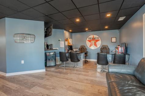 2460 Stringtown Road Evansville IN 47711
