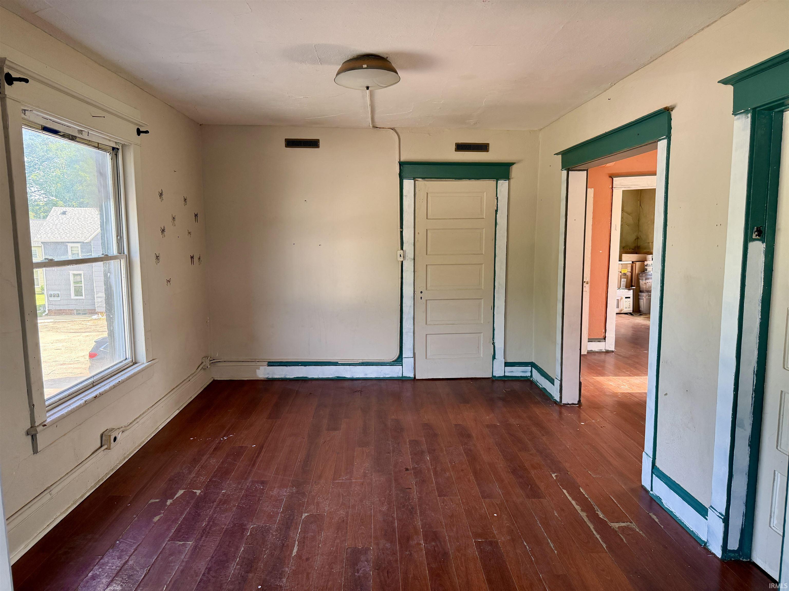 1165 Edwardsburg Avenue Elkhart IN 46514