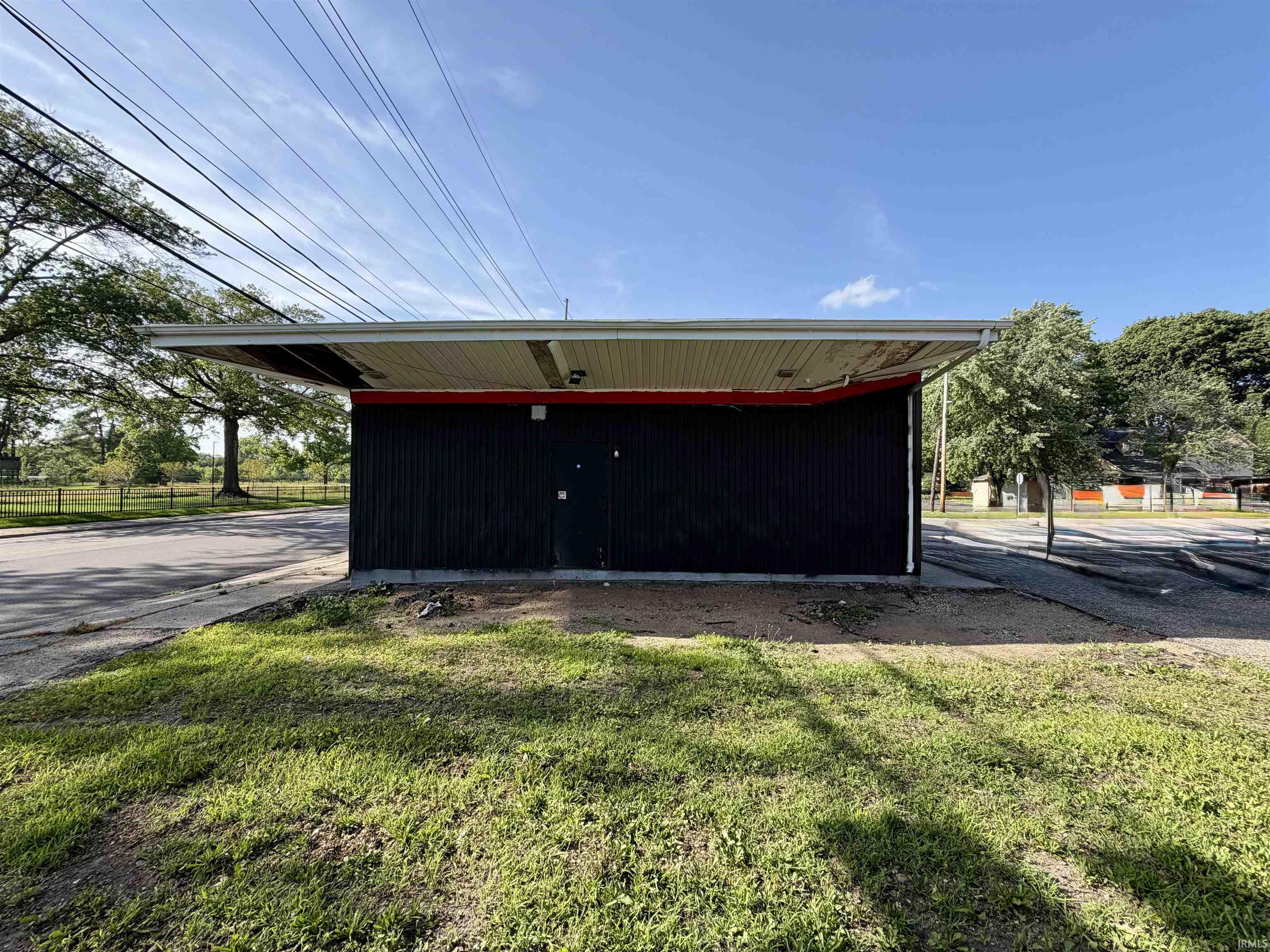 1165 Edwardsburg Avenue Elkhart IN 46514