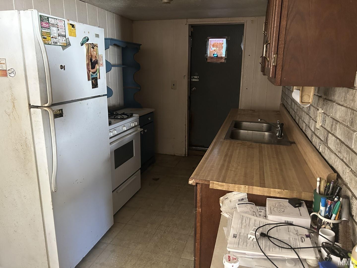 3729 E Shore Drive Bremen IN 46506