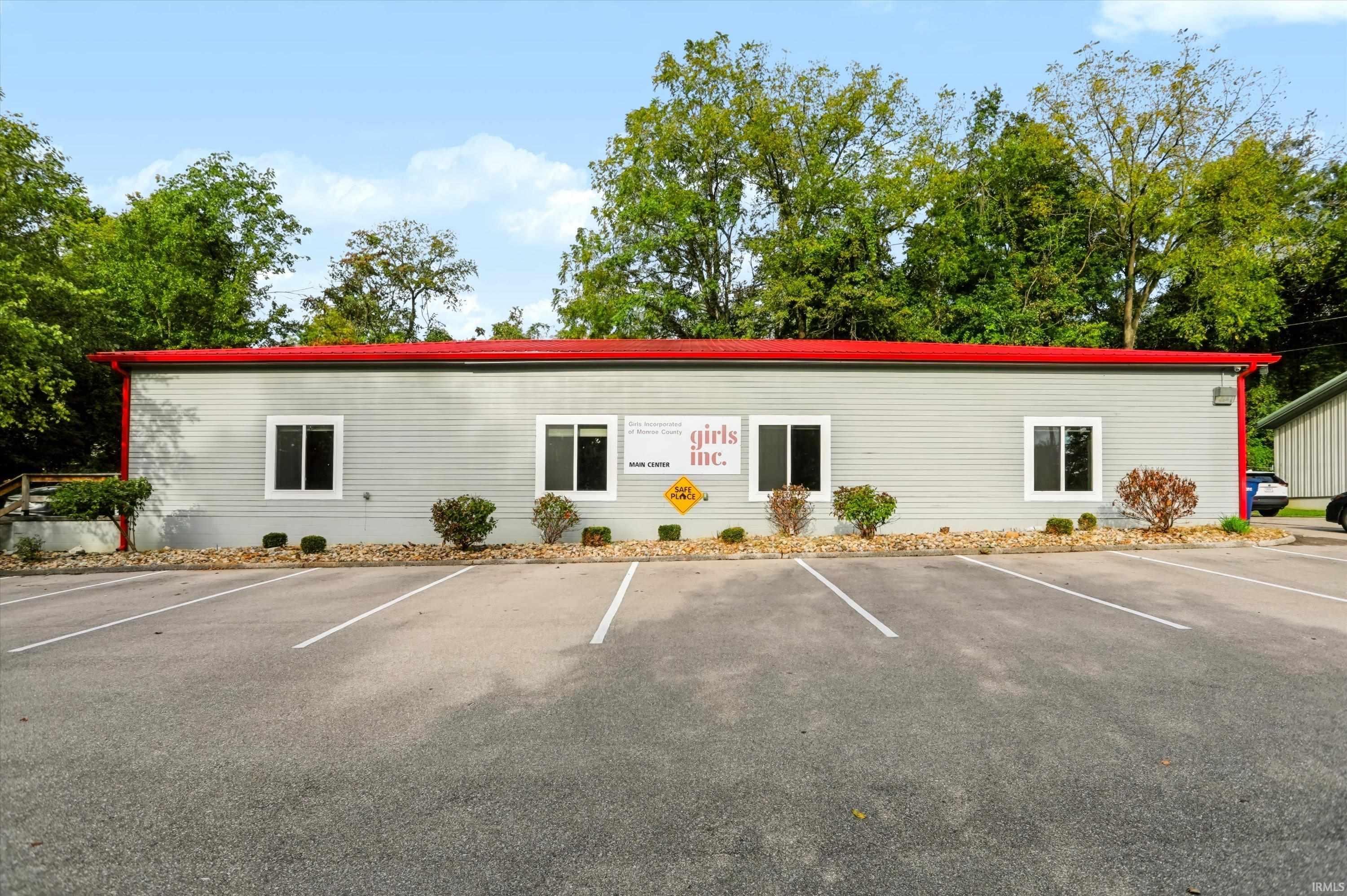 Bloomington IN, 1108 W 8th Street