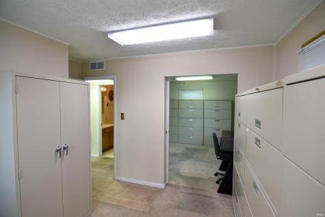 621 W Mill Road Evansville IN 47710