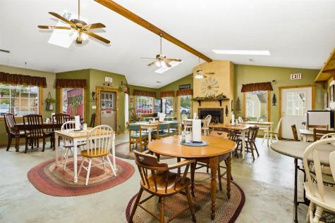 118 E Washington Street Nashville IN 47448