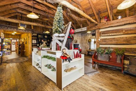 118 E Washington Street Nashville IN 47448