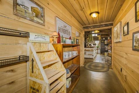 118 E Washington Street Nashville IN 47448