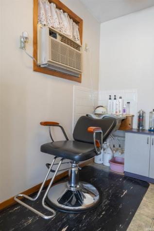 149 E Howard Street Parker City IN 47368