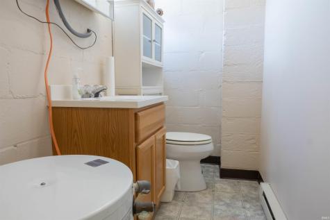 149 E Howard Street Parker City IN 47368