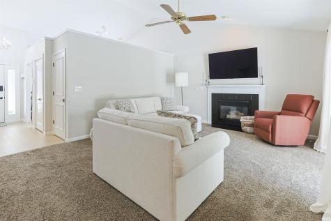 1911 Creekwood Drive South Bend IN 46635