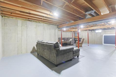 1911 Creekwood Drive South Bend IN 46635