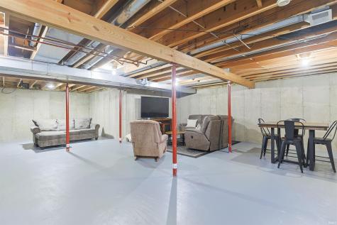 1911 Creekwood Drive South Bend IN 46635