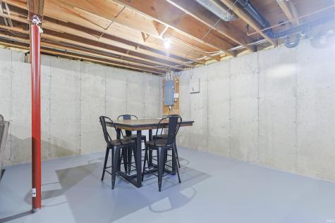 1911 Creekwood Drive South Bend IN 46635