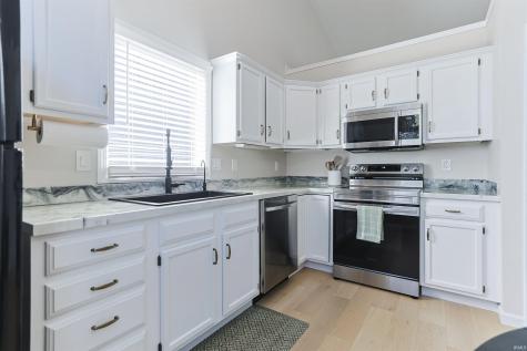 1911 Creekwood Drive South Bend IN 46635
