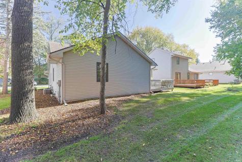 1911 Creekwood Drive South Bend IN 46635