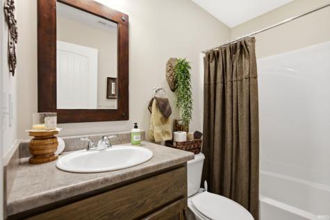 108 St Andrews Court Hartford City IN 47348