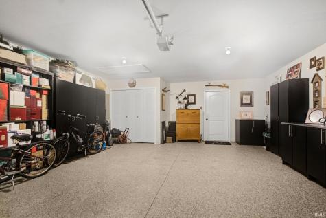 108 St Andrews Court Hartford City IN 47348