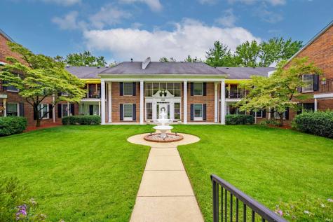 107 Fernwood Place Evansville IN 47711