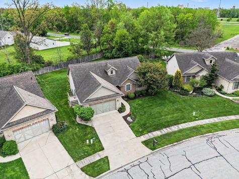19330 S Foley Circle South Bend IN 46637