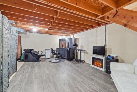 6215 Tamerlane Court South Bend IN 46614