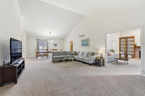 6215 Tamerlane Court South Bend IN 46614