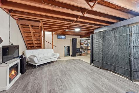 6215 Tamerlane Court South Bend IN 46614