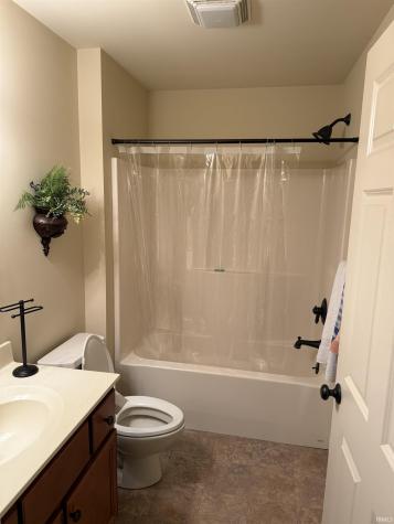 4530 Mystic Court Evansville IN 47715