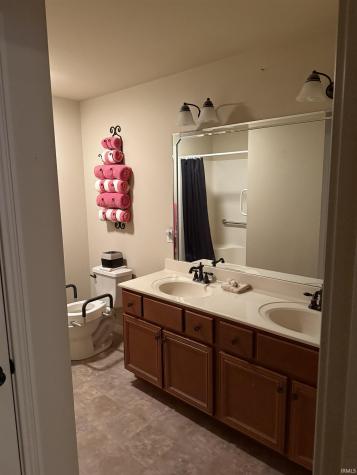 4530 Mystic Court Evansville IN 47715