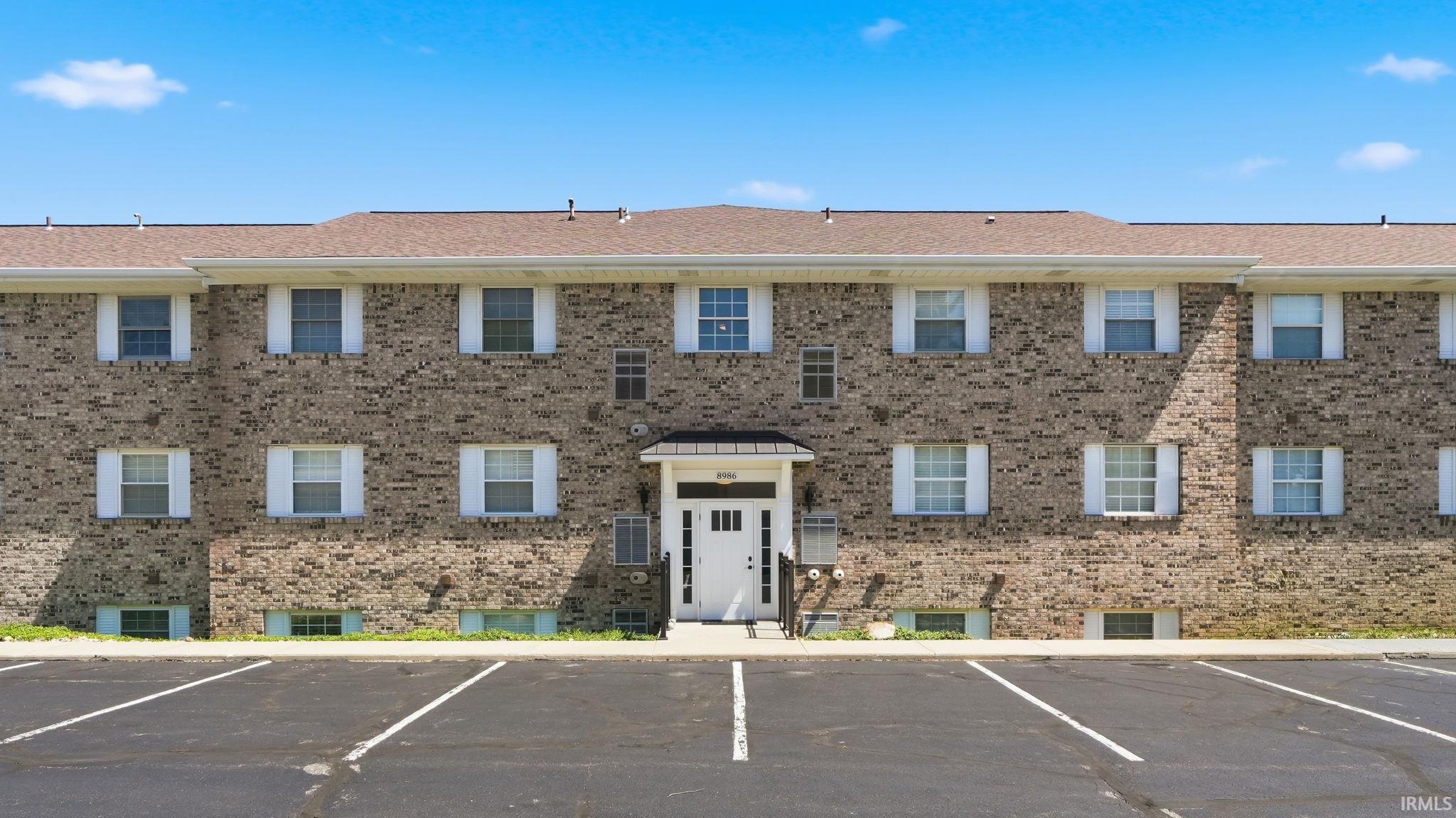 8986 E Hatchery Road Syracuse IN 46567