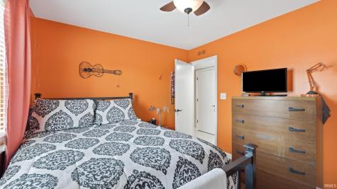 8986 E Hatchery Road Syracuse IN 46567