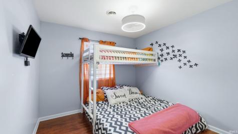 8986 E Hatchery Road Syracuse IN 46567