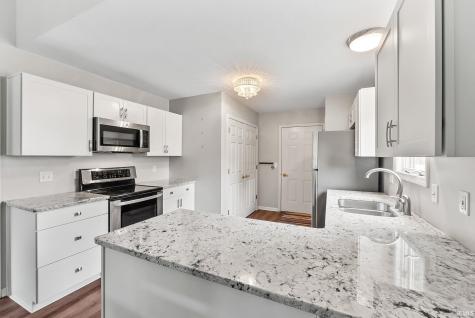 5817 Twynestel Circle Fort Wayne IN 46814