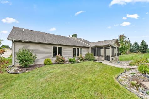 5817 Twynestel Circle Fort Wayne IN 46814
