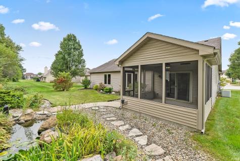5817 Twynestel Circle Fort Wayne IN 46814