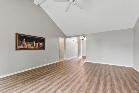 5817 Twynestel Circle Fort Wayne IN 46814