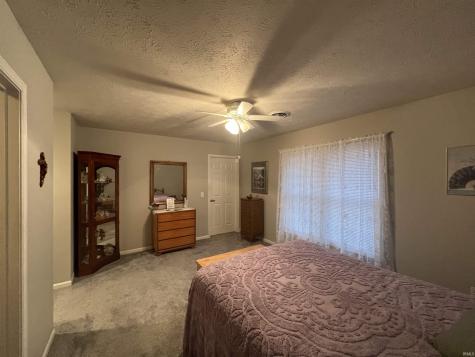 840 Wanut Ridge W Logansport IN 46947