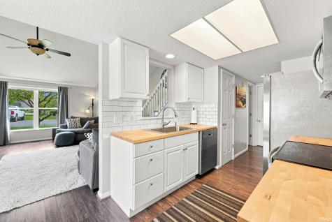 10035 Oak Trail Road Fort Wayne IN 46825