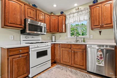 1676 Edgebrooke Court Goshen IN 46528