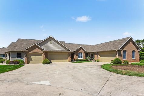 1676 Edgebrooke Court Goshen IN 46528