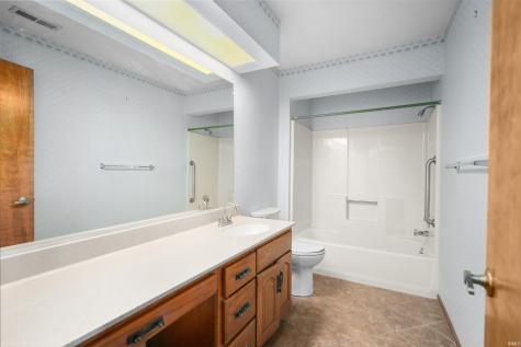 6304 Baychester Drive Fort Wayne IN 46815