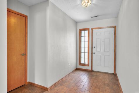 6304 Baychester Drive Fort Wayne IN 46815