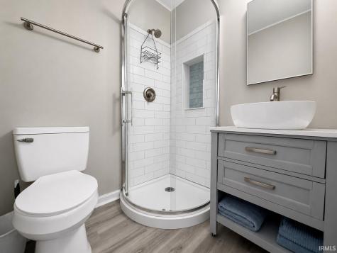 9021 S Pointe Ridge Lane Bloomington IN 47401