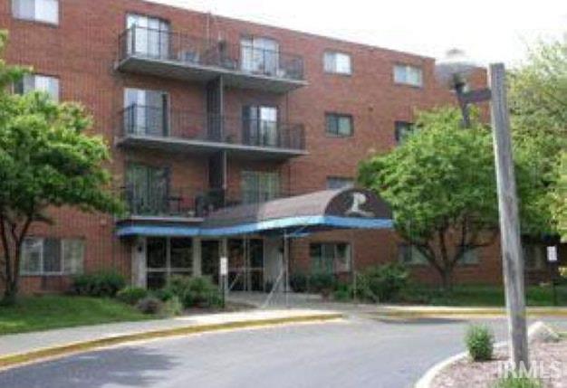 2937 Westbrook Drive Commons Fort Wayne IN 46805
