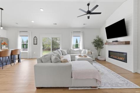 925 Stonehenge Drive Bedford IN 47421