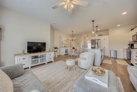 1609 Theo Drive Evansville IN 47711