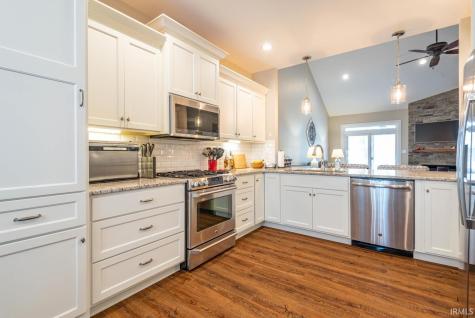 895 W Baywood Drive Bloomington IN 47403