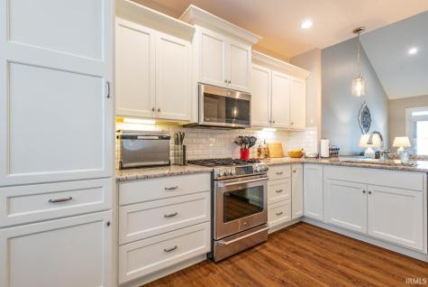 895 W Baywood Drive Bloomington IN 47403