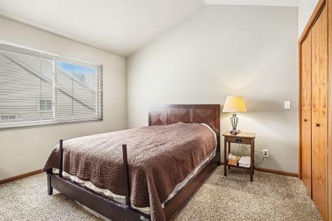 1514 N Oakhill Drive South Bend IN 46637