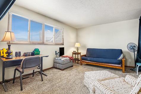 1514 N Oakhill Drive South Bend IN 46637