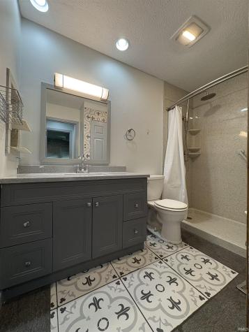 3812 S Pepper Chase Bloomington IN 47401